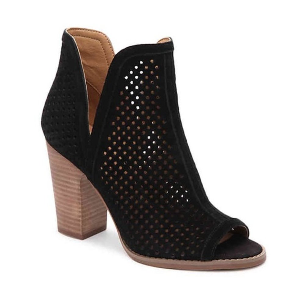 Lucky Brand Larise Bootie Size 6